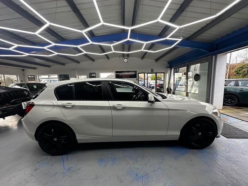 Used BMW 120 Comfort Edition 2014 White Hatchback