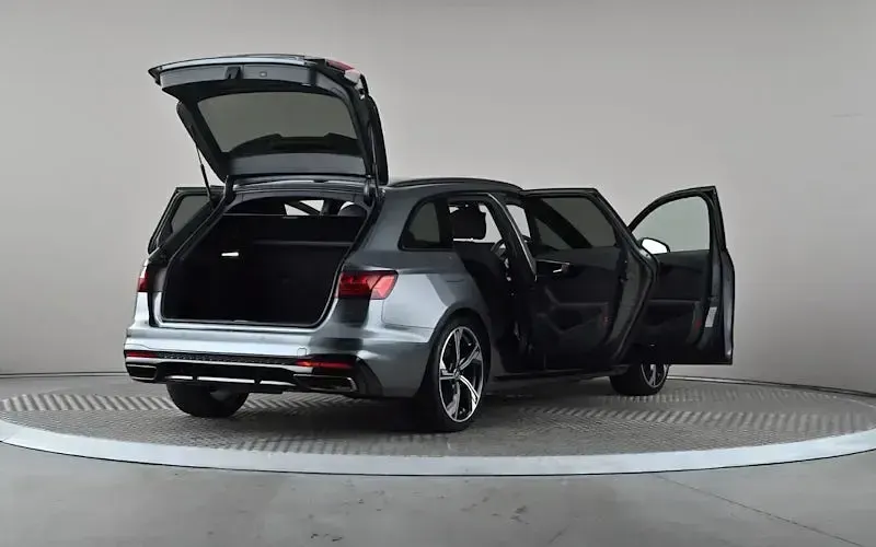 Used Audi A4 Black Edition 150 HP (110 kW) 2023 Grey Estate