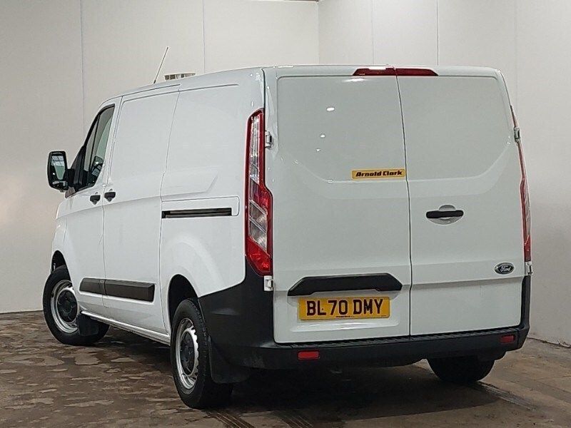 Used Ford Transit Custom 105 HP (77 kW) 2021 White Van