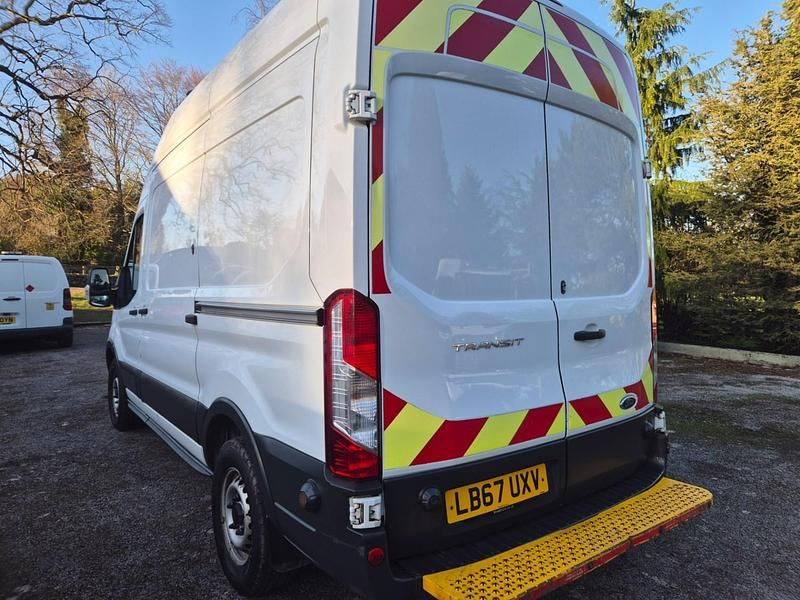 Used Ford Transit 130 HP (95 kW) 2018 White MPV