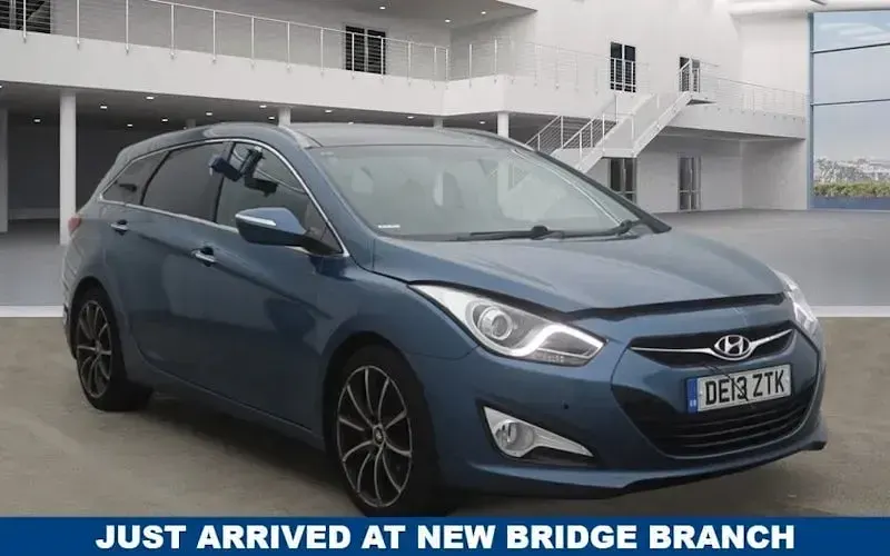 Used Hyundai i40 Premium 138 HP (101 kW) 2013 Blue Estate