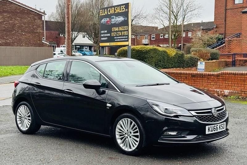 Used Vauxhall Astra Elite 150 HP (110 kW) 2016 Black Hatchback
