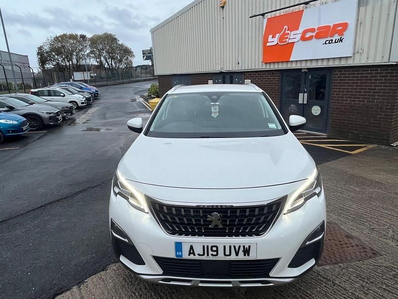 Used Peugeot 3008 Allure 2019 White Hatchback