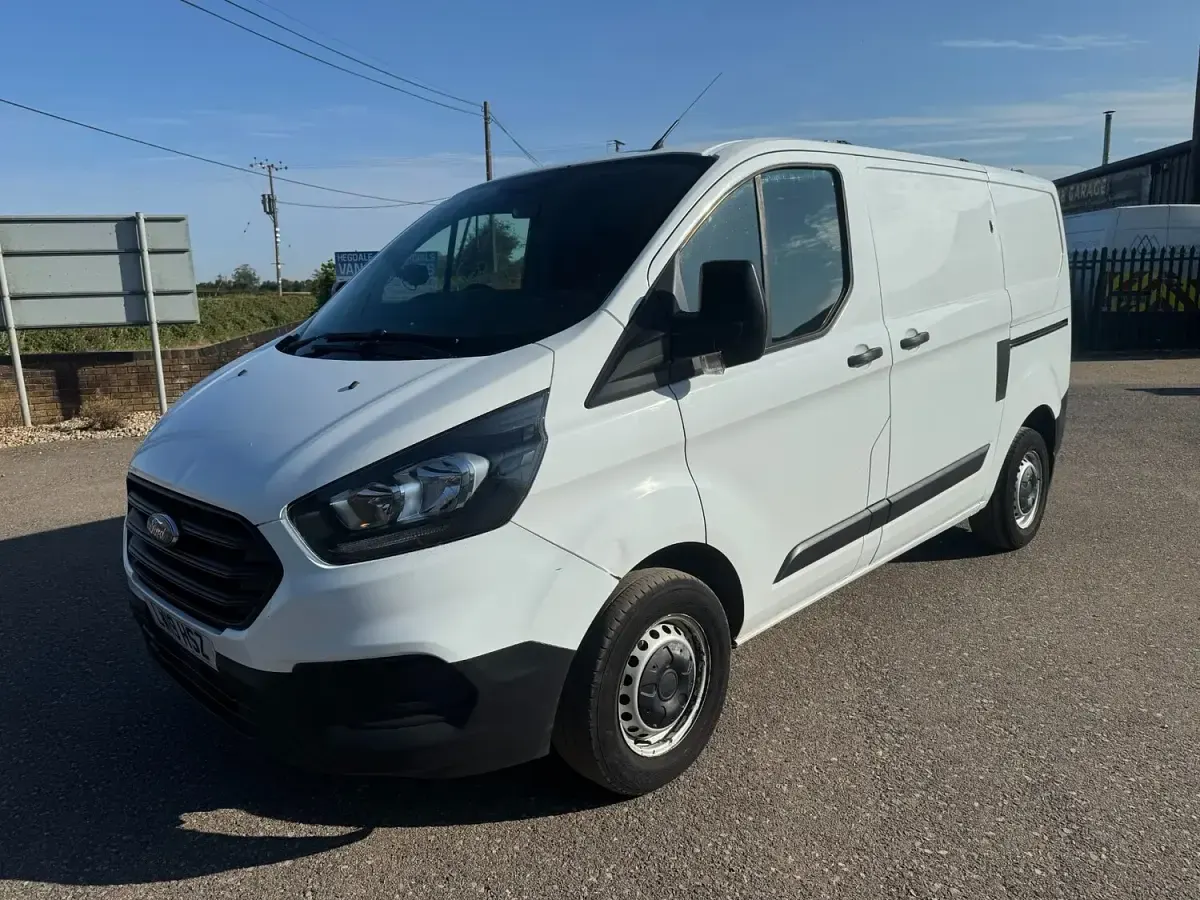 Used Ford Transit Custom 130 HP (95 kW) 2019 White Van