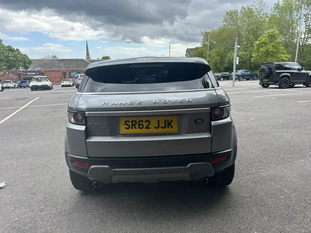 Begagnad Land Rover Range Rover evoque Prestige 150 HK (110 kW) 2012 Grå SUV
