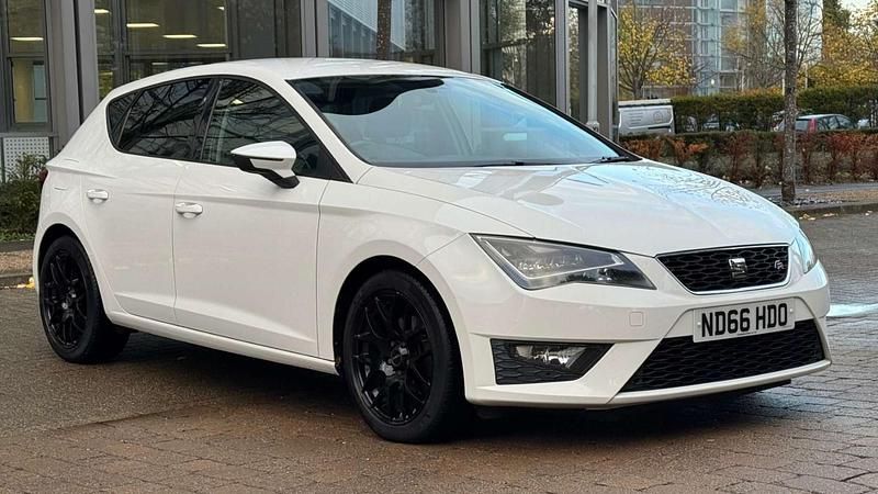 White Used 2016 Seat Leon FR Hatchback | £9,770 (Fair price) - Image 1/4