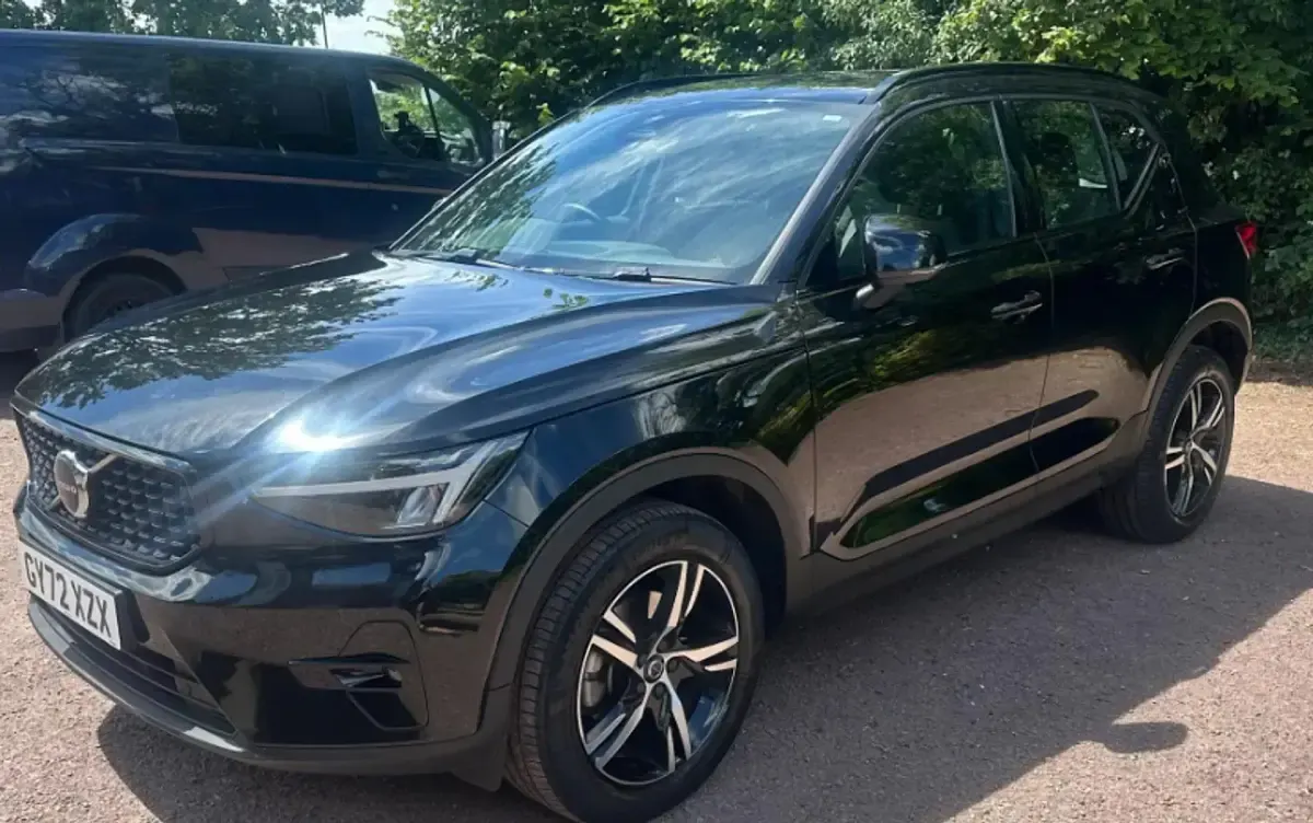 Used Volvo XC40 Plus 163 HP (119 kW) 2023 Black SUV
