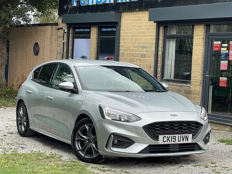 Silver Used 2019 Ford Focus ST-Line Hatchback | £6,990 (Super price) - Image 1/4