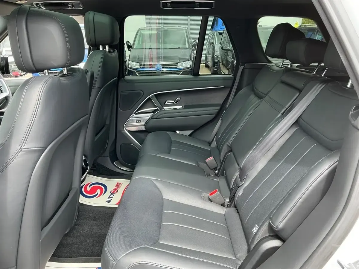 Used Land Rover Range Rover HSE 2024 White SUV