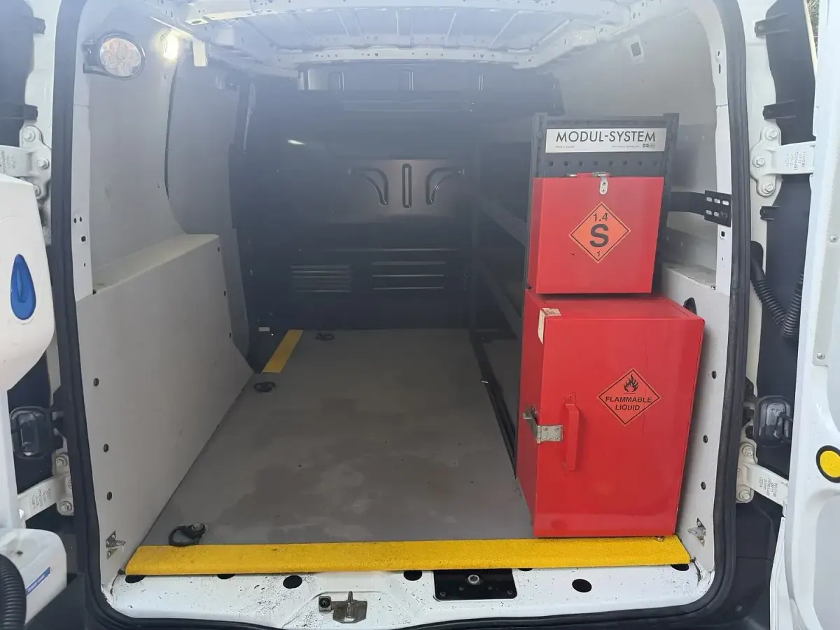 Used Ford Transit Connect 2019 White MPV