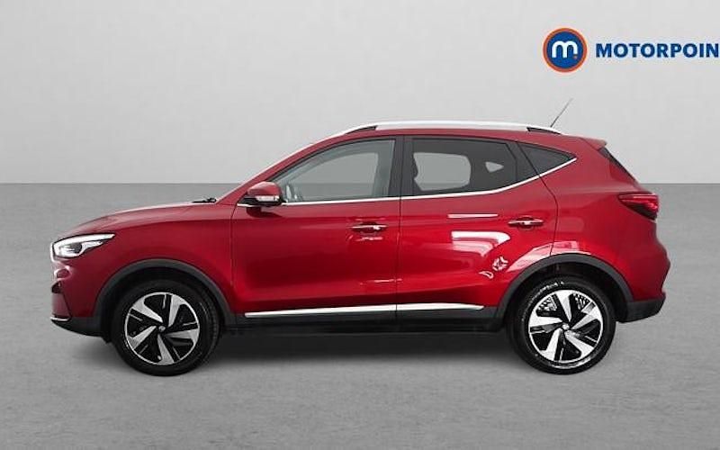 Used MG ZS Trophy 114 kW (156 HP) 2023 Red SUV