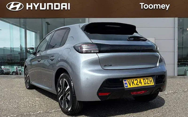 Used Peugeot 208 Allure 101 HP (74 kW) 2025 Hatchback