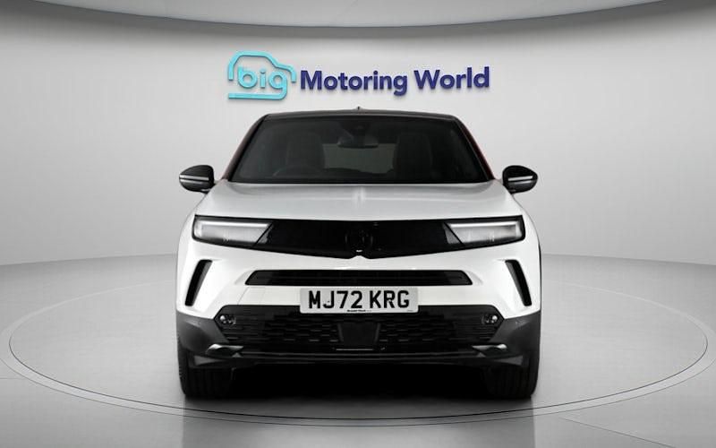Used Vauxhall Mokka GS Line 131 HP (96 kW) 2022 White SUV