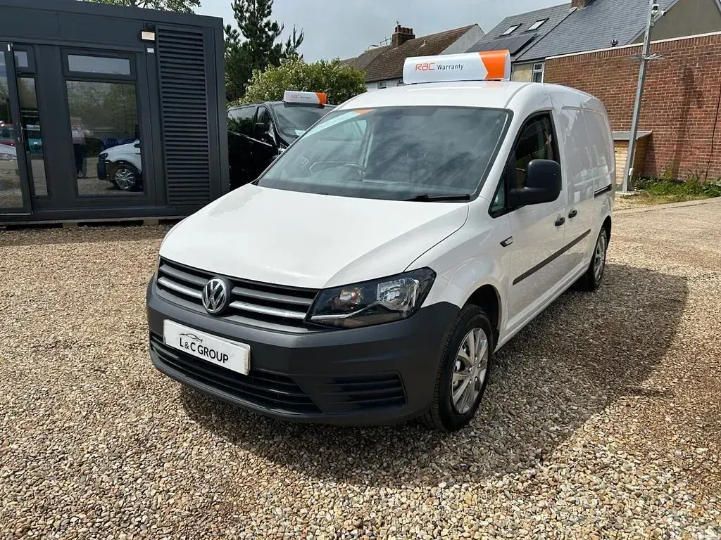 Used VW Caddy Startline 102 HP (75 kW) 2016 White MPV