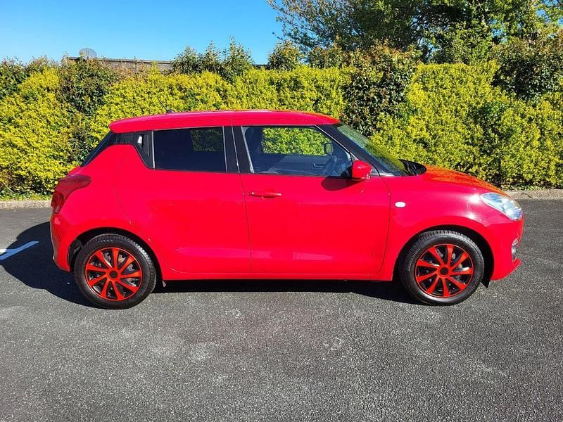 Second-hand Suzuki Swift SZ3 89 CP (65 kW) 2019 Roșu Hatchback