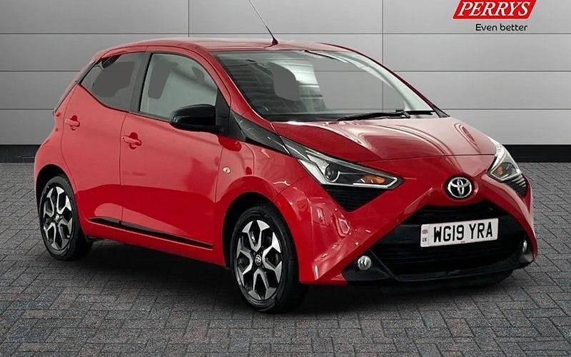 Used 2019 Toyota Aygo Trend Hatchback | £7,769 (Fair price) - Image 1/4