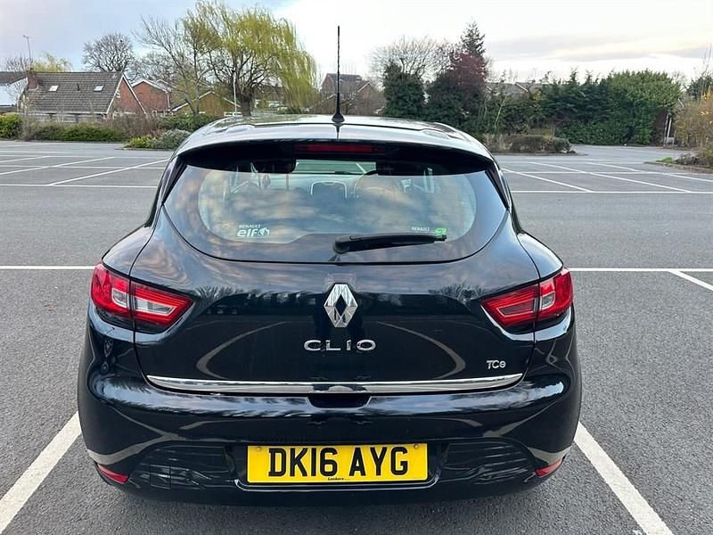 Used Renault Clio IV Dynamique 2016 Black Hatchback