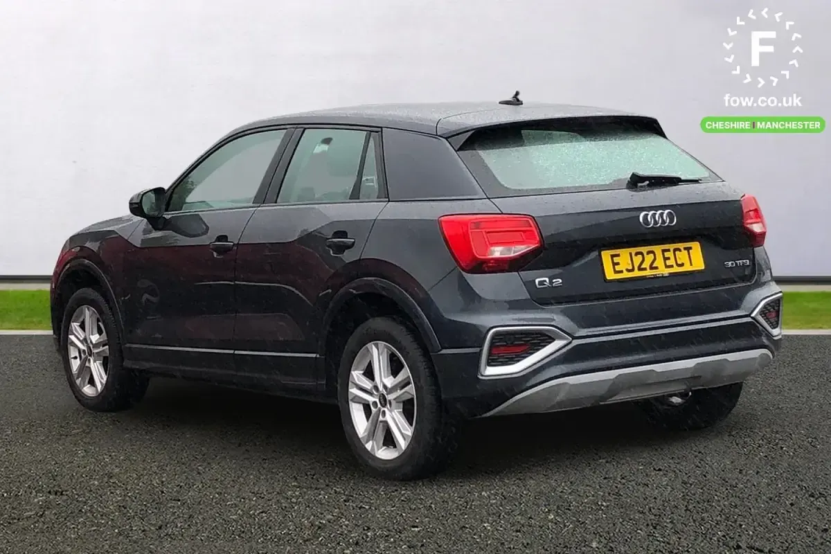 Gebraucht Audi Q2 Sport 110 PS (80 kW) 2022 Grau SUV