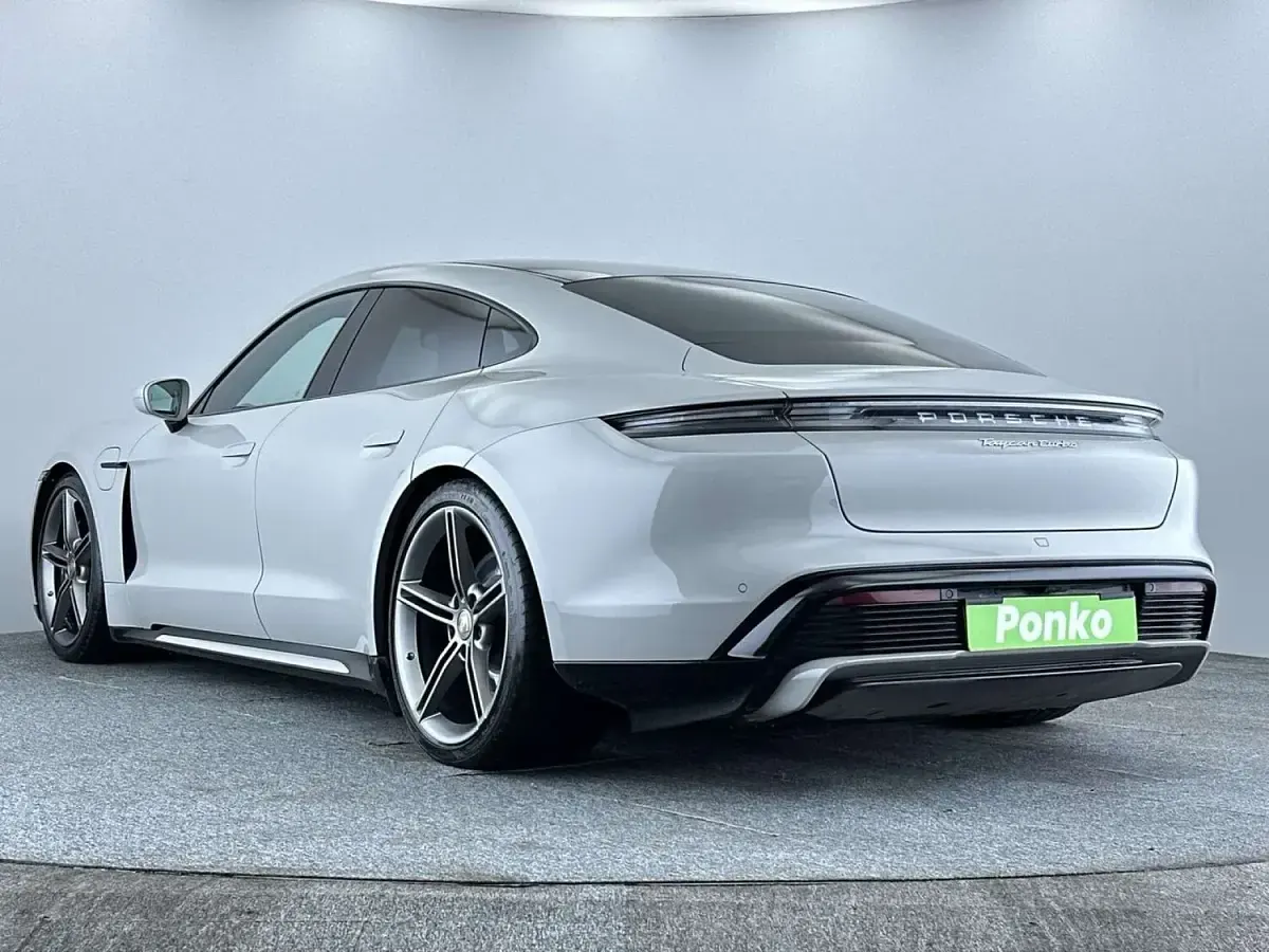Used Porsche Taycan 150 kW (204 HP) 2020 Grey Sedan
