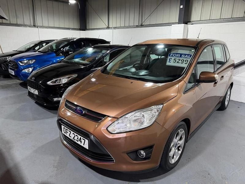 Used Ford Grand C-Max Zetec 125 HP (91 kW) 2013 Brown MPV