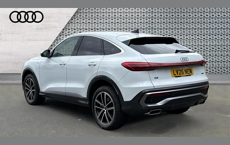 Used Audi Q5 S-Line 268 HP (197 kW) 2026 White SUV