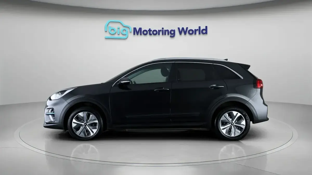 Used Kia Niro 150 kW (204 HP) 2022 Grey SUV
