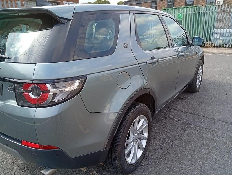 Second-hand Land Rover Discovery Sport SE 2016 Gri SUV