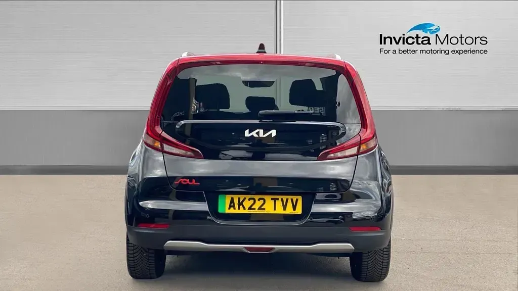 Used Kia Soul 150 kW (204 HP) 2022 Black SUV