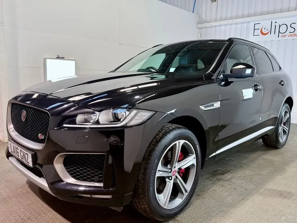 Second-hand Jaguar F-Pace S 300 CP (220 kW) 2016 Negru SUV