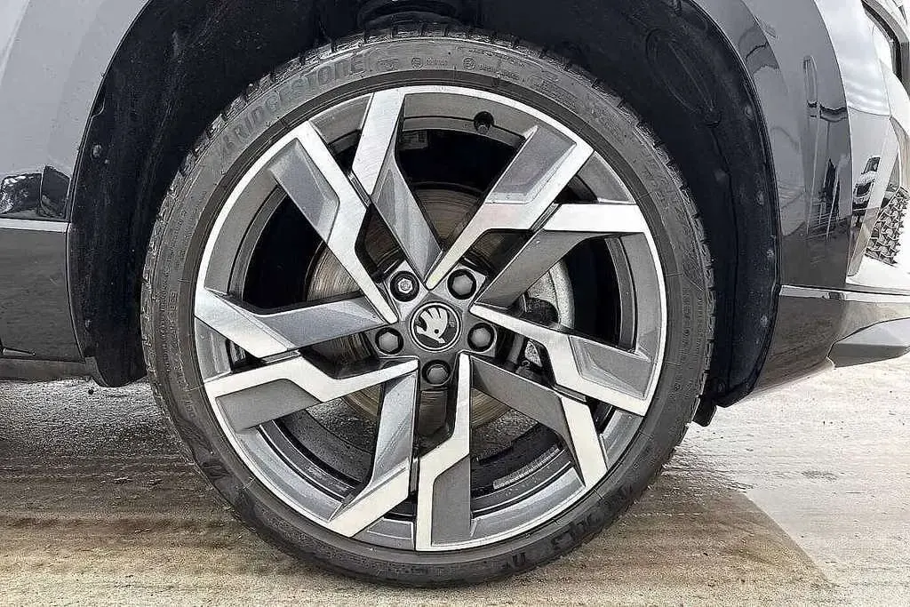 Used Skoda Karoq SportLine 150 HP (110 kW) 2026 Black magic pearl effect SUV