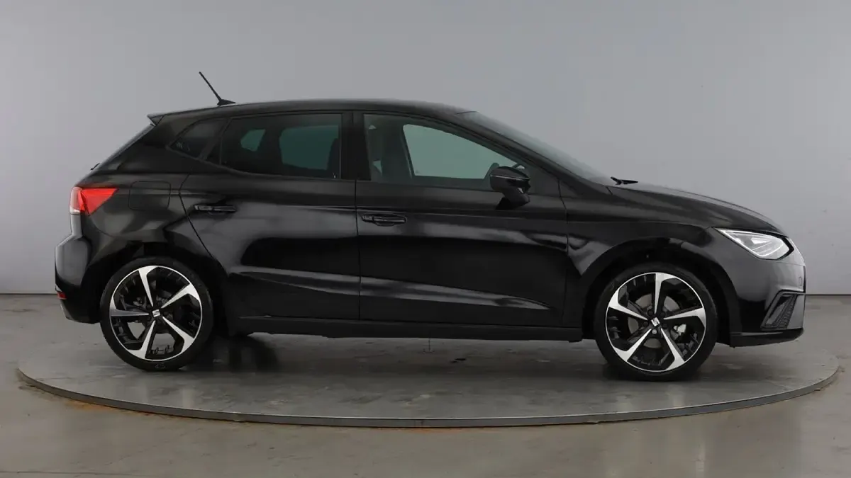 Used Seat Ibiza FR Sport 113 HP (83 kW) 2025 Black Hatchback