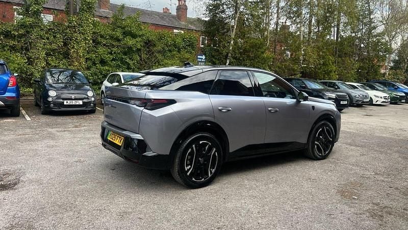 Used Peugeot e-3008 GT 152 kW (207 HP) 2025 Grey SUV