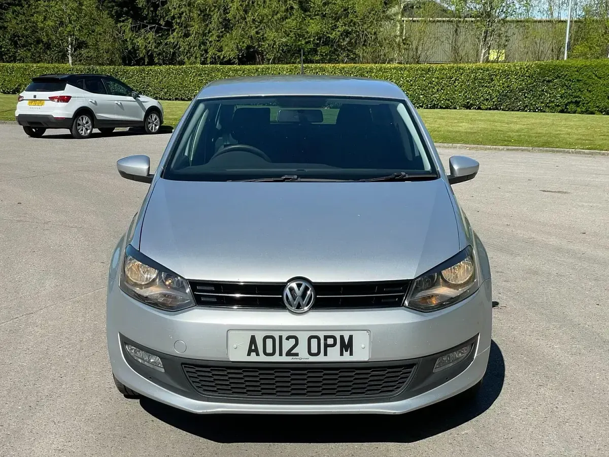 Used VW Polo Match 75 HP (55 kW) 2012 Silver Hatchback