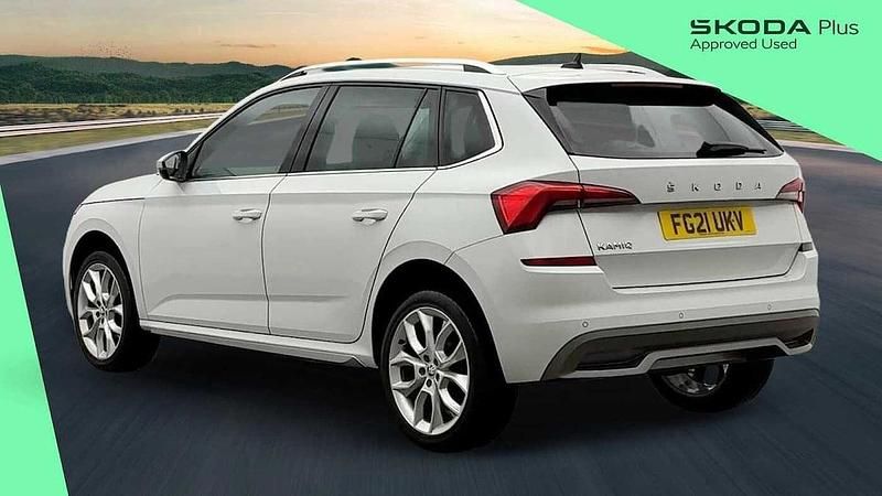 Used Skoda Kamiq SE L 81 HP (59 kW) 2021 Moon white metallic SUV