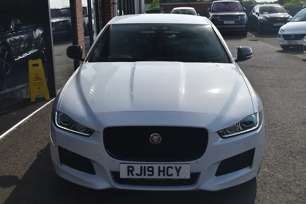 Used Jaguar XE S 180 HP (132 kW) 2019 Yulong white Sedan