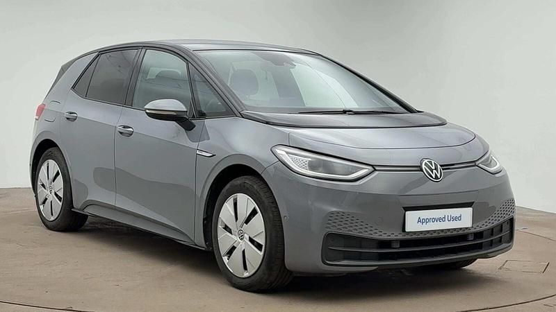 Moonstone grey black Used 2023 VW ID.3 Pro Hatchback | £18,490 (Fair price) - Image 1/4