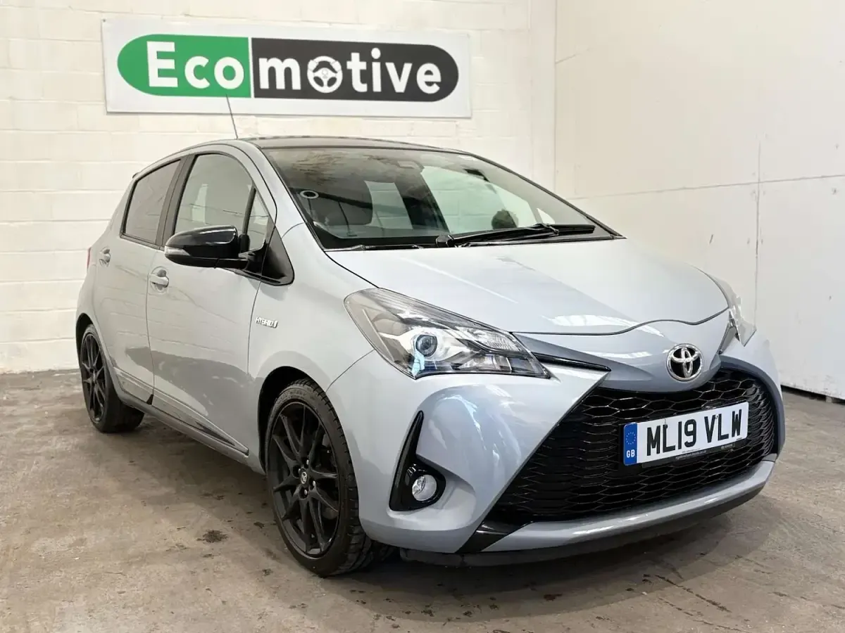 Used Toyota Yaris Hybrid Sport 2019 Grey/black Hatchback