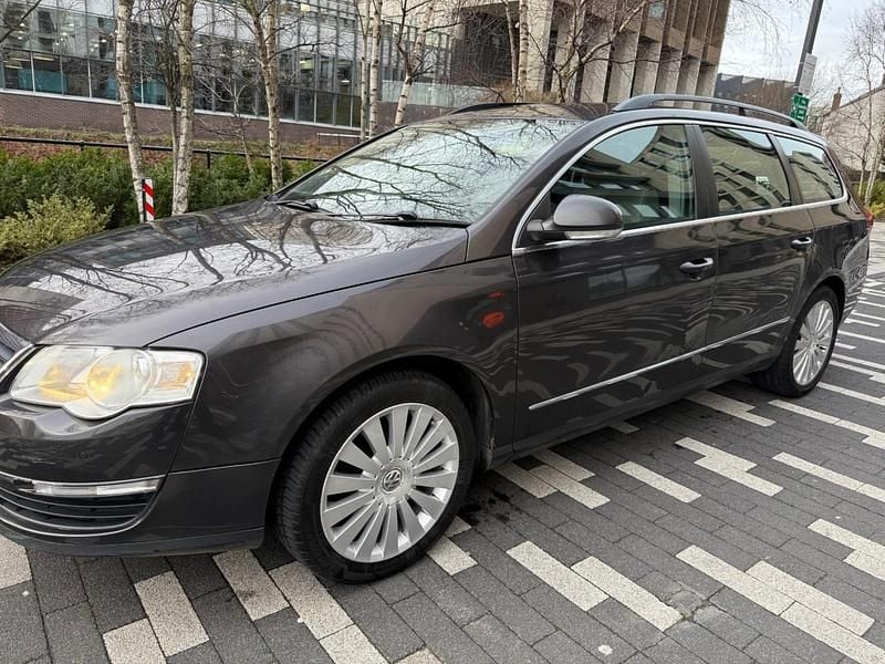 Used VW Passat Highline 2009 Brown Estate