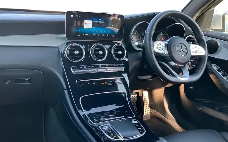 Used Mercedes GLC300 AMG line 258 HP (189 kW) 2022 SUV