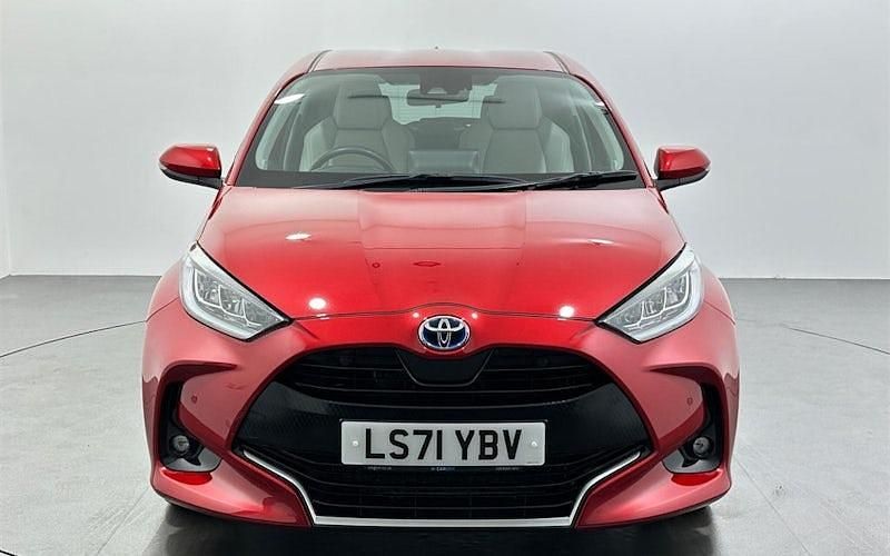 Used Toyota Yaris Hybrid 116 HP (85 kW) 2024 Hatchback