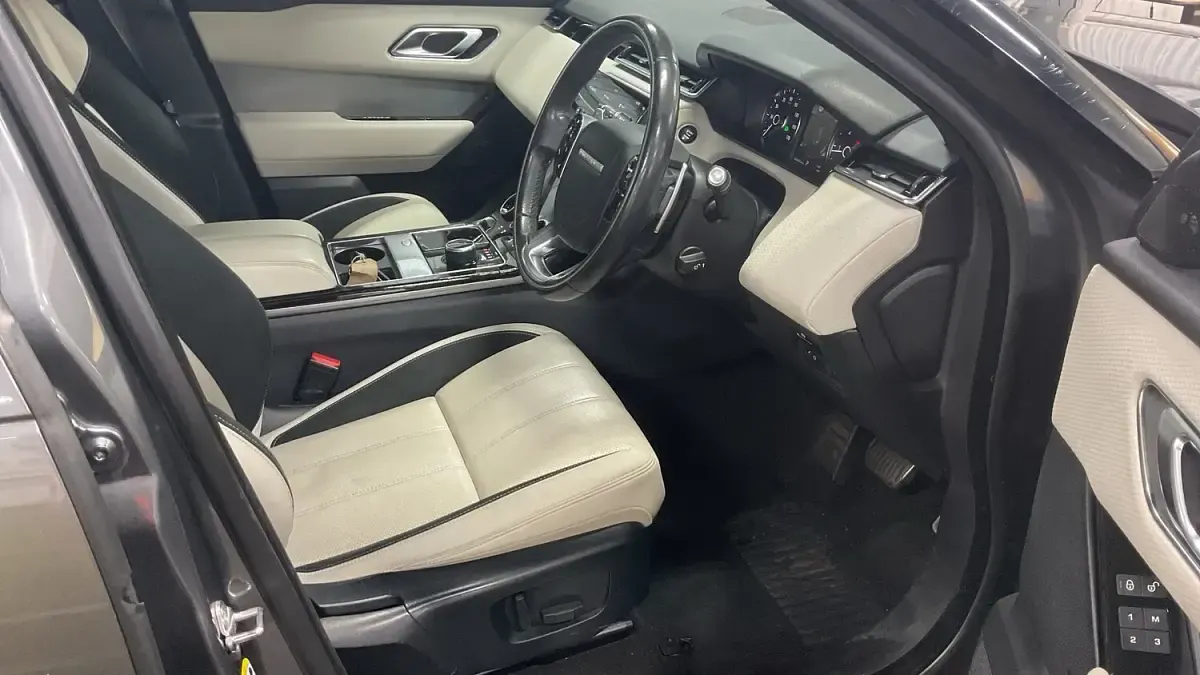 Used Land Rover Range Rover Velar R-Dynamic 180 HP (132 kW) 2019 Grey SUV