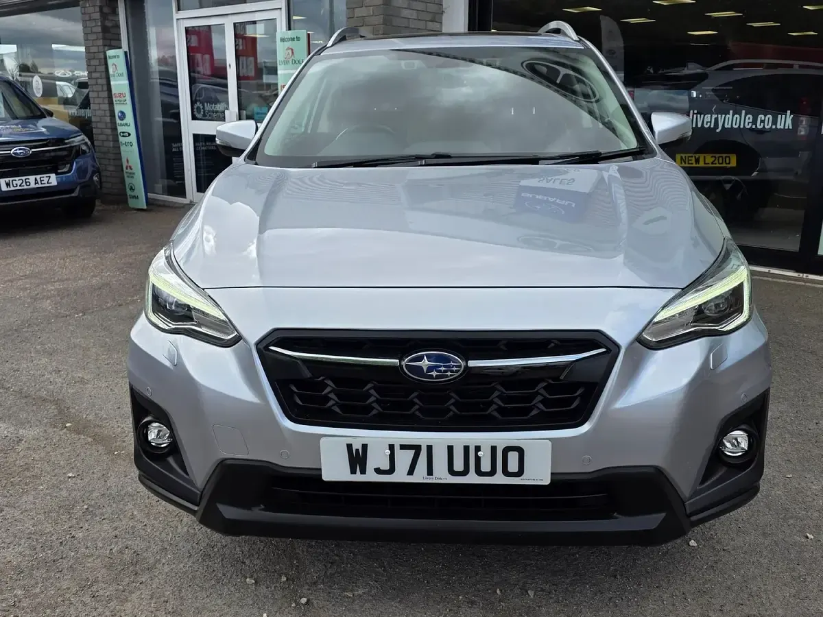 Begagnad Subaru XV Premium 114 HK (83 kW) 2021 Silver SUV