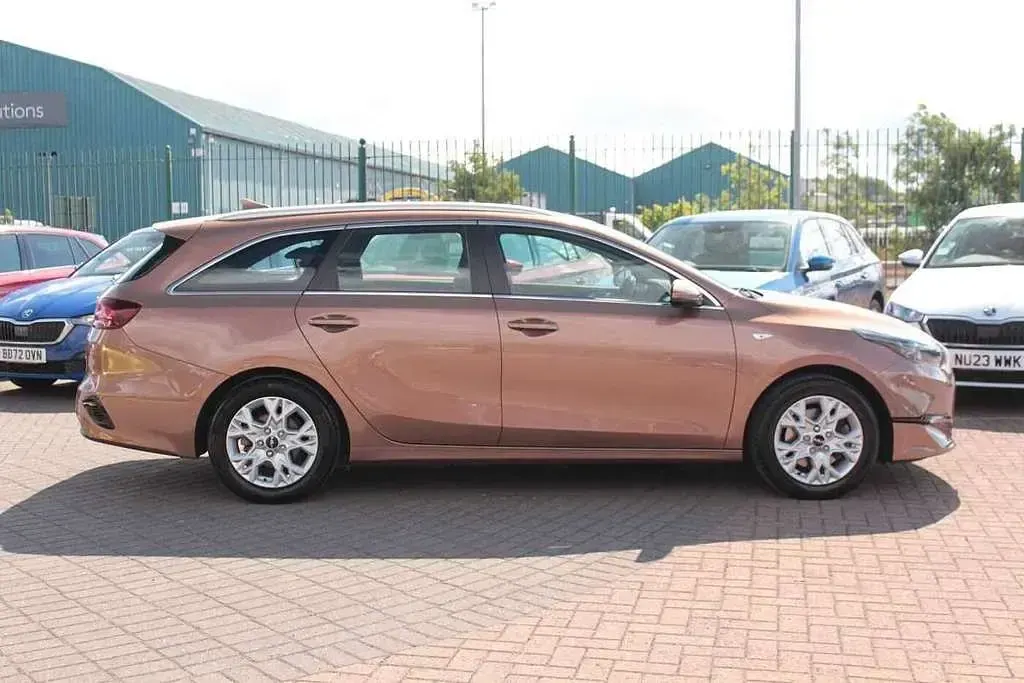 Used Kia Ceed 117 HP (86 kW) 2022 Other Hatchback