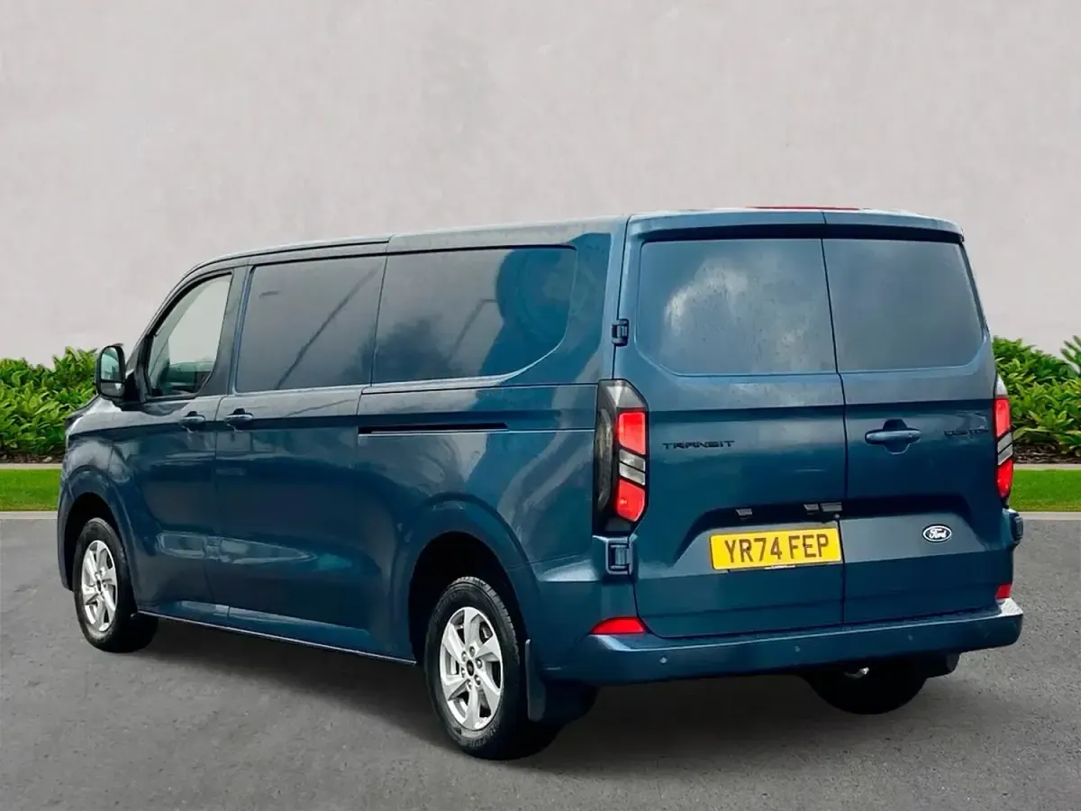 Używany Ford Transit Custom Limited 136 KM (100 kW) 2024 Niebieski Van