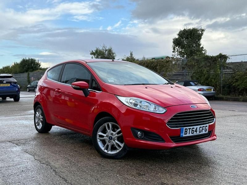 Used Ford Fiesta Zetec 2014 Red Hatchback
