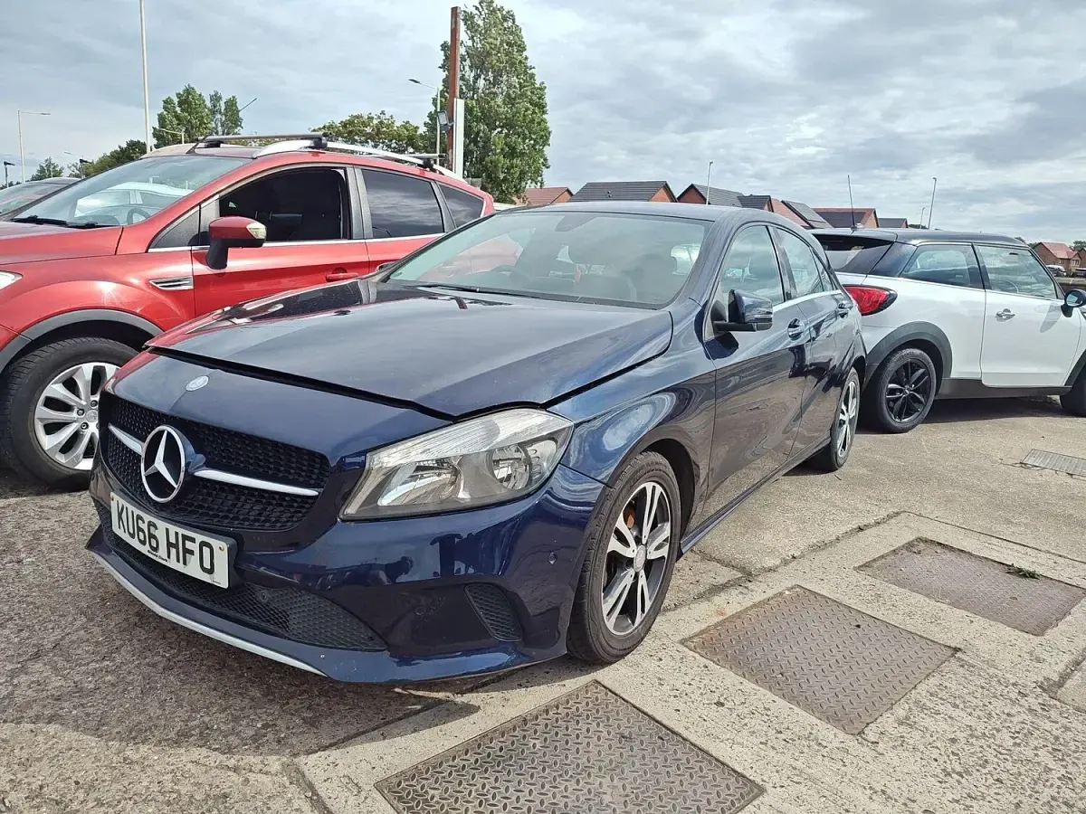Used Mercedes A180 Executive 2016 Blue Hatchback