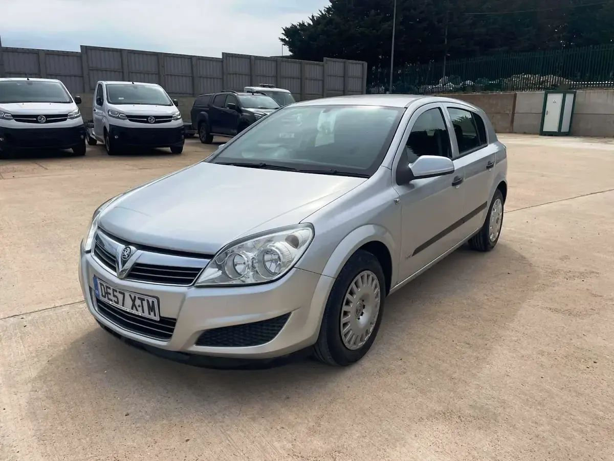 Used Vauxhall Astra 2007 Silver Hatchback