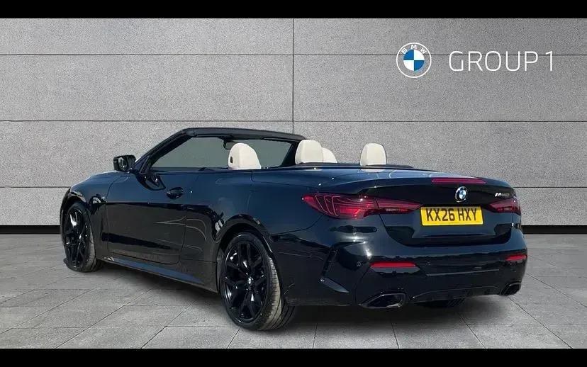 New BMW M440 M Sport 387 HP (284 kW) 2026 Black sapphire metallic paint Sedan