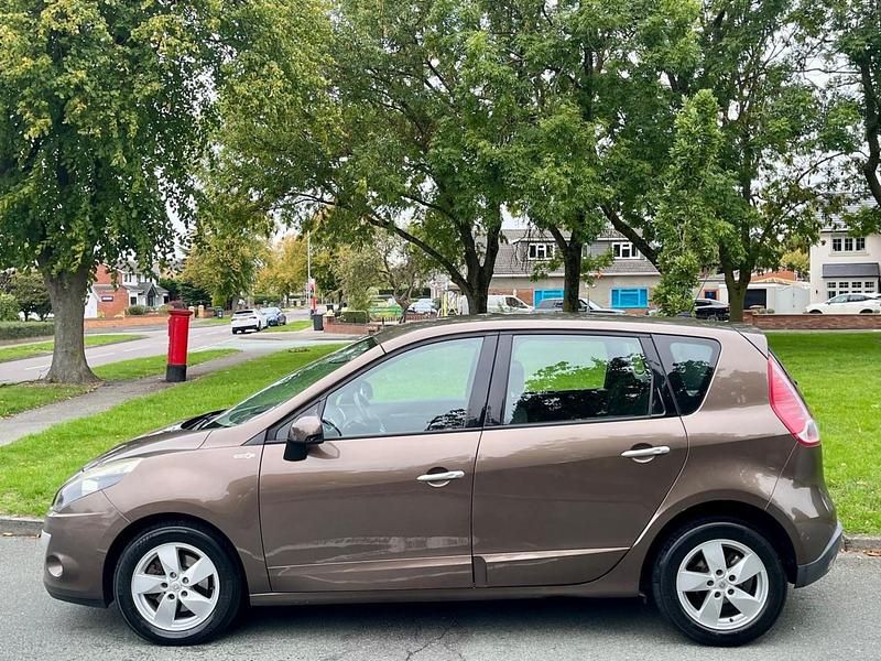 Used Renault Scénic III 2009 Bronze MPV