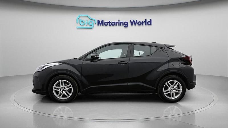 Used Toyota C-HR 122 HP (89 kW) 2022 Black SUV